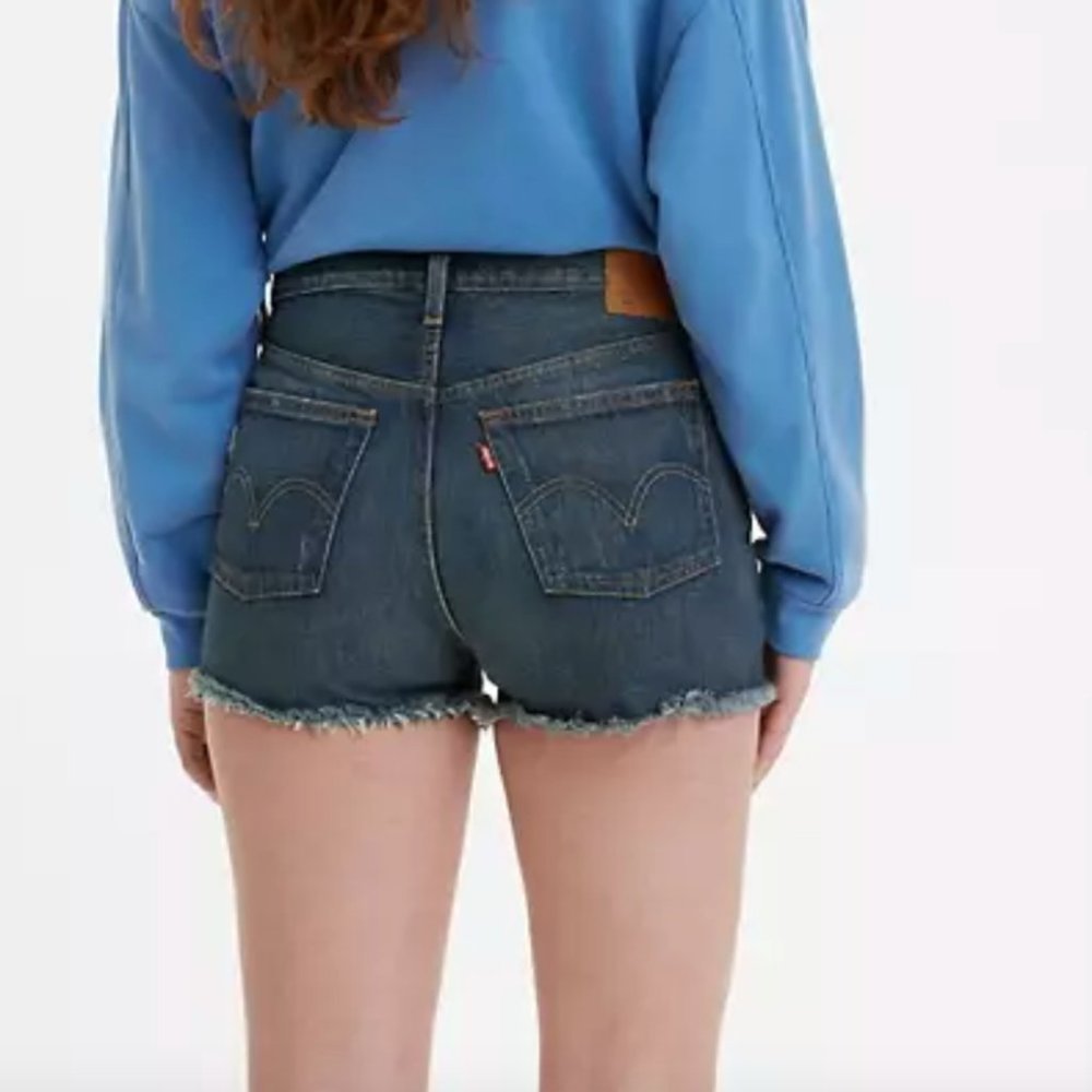 Levi 501 Jean Shorts - Picture 2 of 6